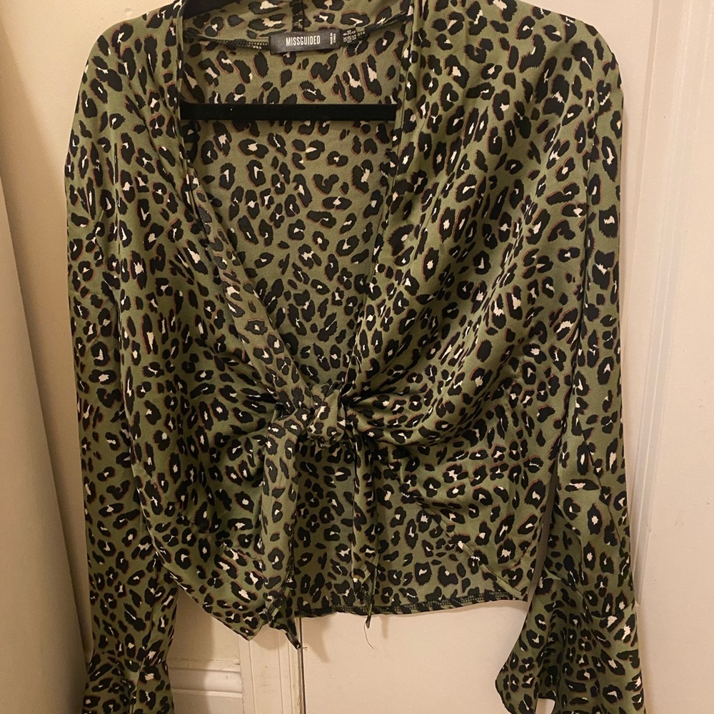 Green cheetah print tie shirt